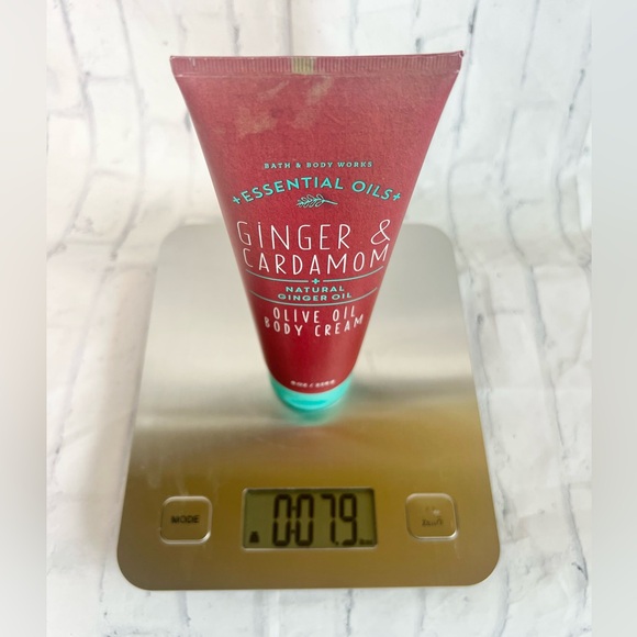 B&BW Ginger and Cardamom body cream✨😌 - Picture 3 of 7